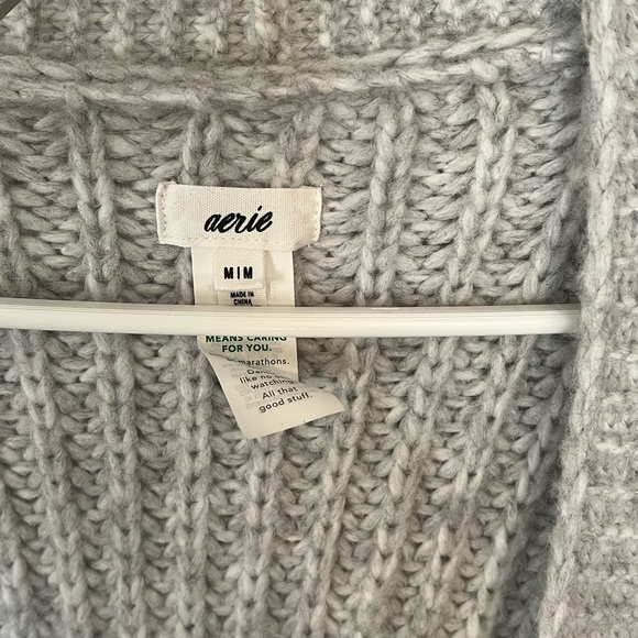 Comfy Sweater-NWOT - Picture 2 of 3